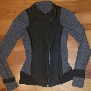 Lululemon jacket size 4 small